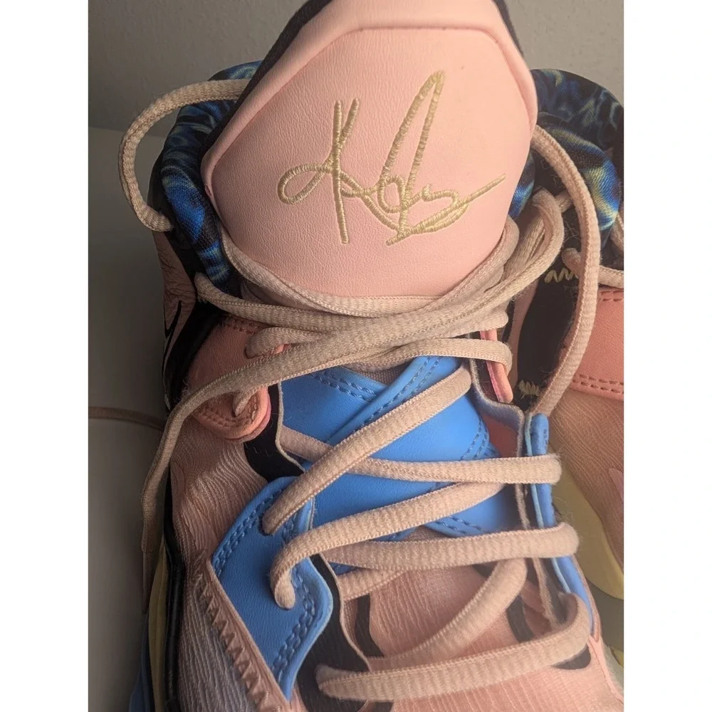Nike Kyrie Infinity 8 Valentine's Day Basketball Shoes Men's Size 8 Original Box